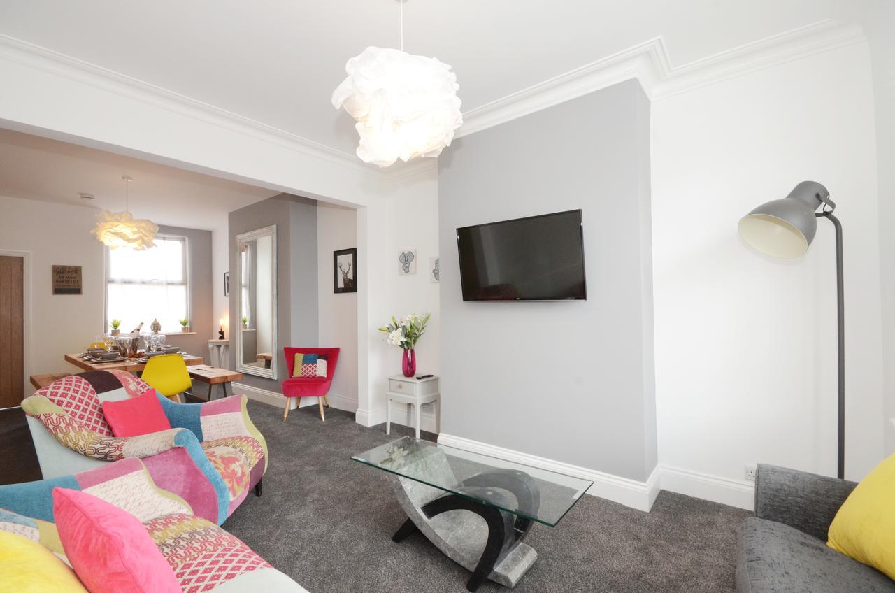 York Boutique House- Spacious & Stylish With Free Parking المظهر الخارجي الصورة